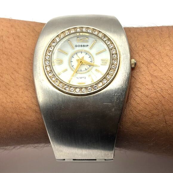 Vintage Silver Gossip Watch - Picture 2 of 4
